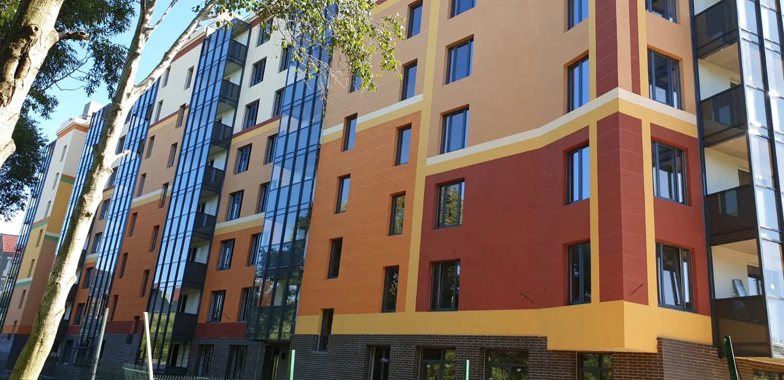 Жилой дом, Петергофское ш., 86 — Витражное остекление